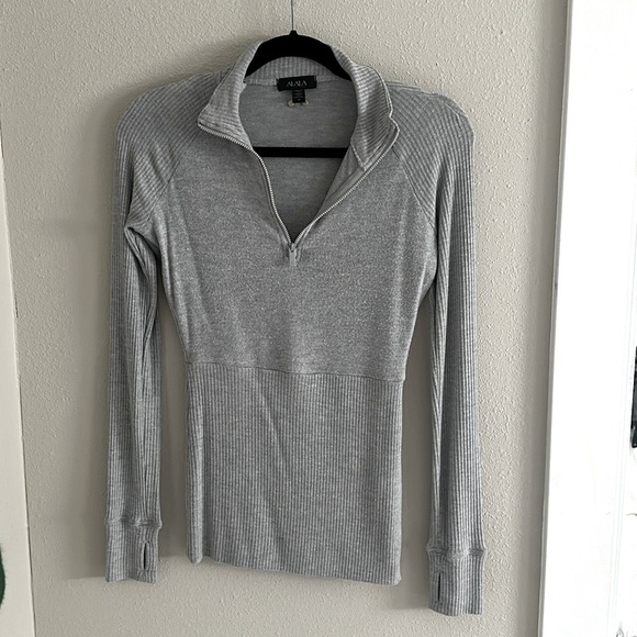 Never worn Alala Rise Quarter Zip Sweater - Picture 3 of 9